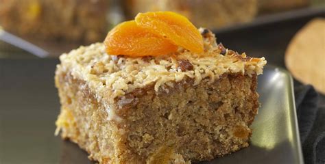 robinhood-apricot-oatmeal-cake image