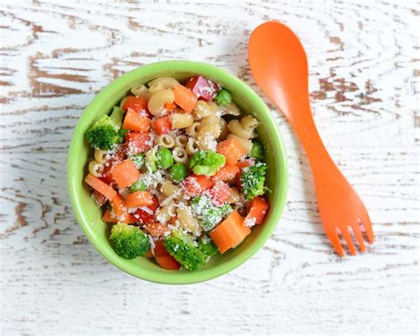 5-quick-and-easy-kid-friendly-pasta-salads-super image