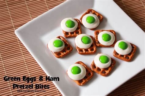 green-eggs-and-ham-pretzel-bites-thats-what-che image