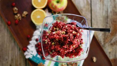katie-lees-no-cook-cranberry-relish-recipe-rachael image