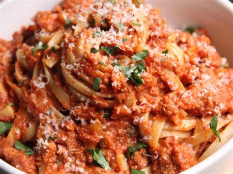 slow-cooker-bolognese-sauce-recipes-cooking image