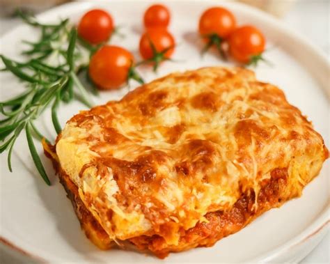 the-easiest-5-minute-no-boil-lasagna-recipe-by image