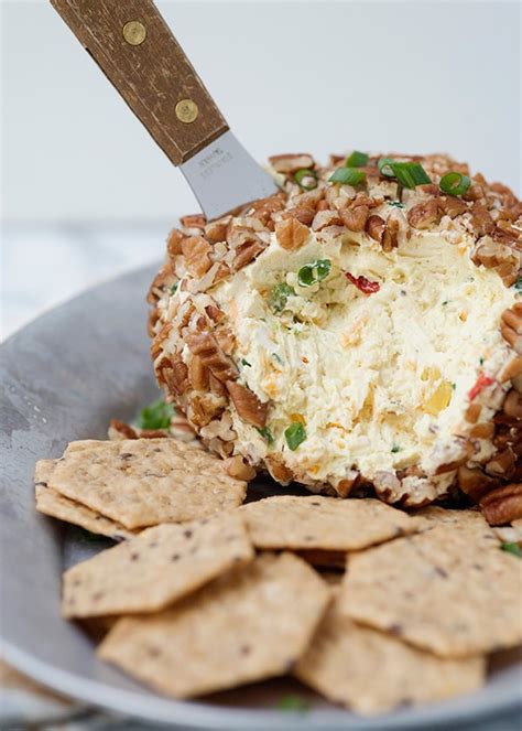 cheddar-chutney-cheese-ball-baked-bree image