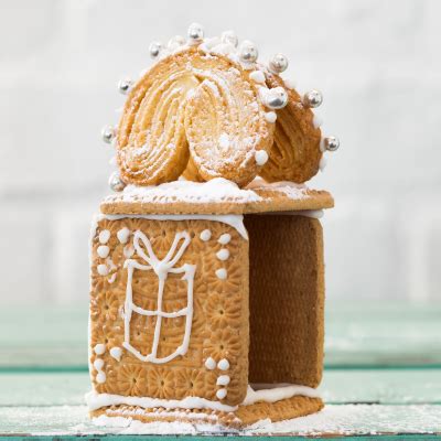 mini-gingerbread-houses-woolworths-taste image