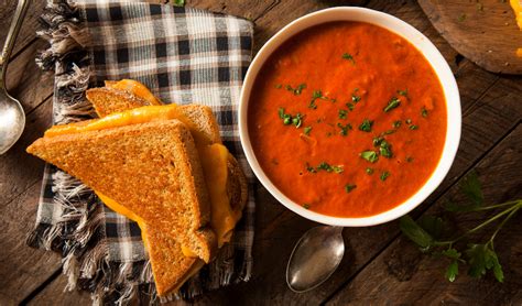 creamy-roasted-gordon-ramsay-tomato-soup-hells image
