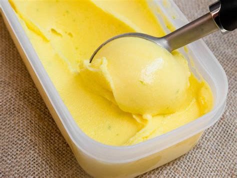 mango-lassi-frozen-yogurt-recipe-serious-eats image