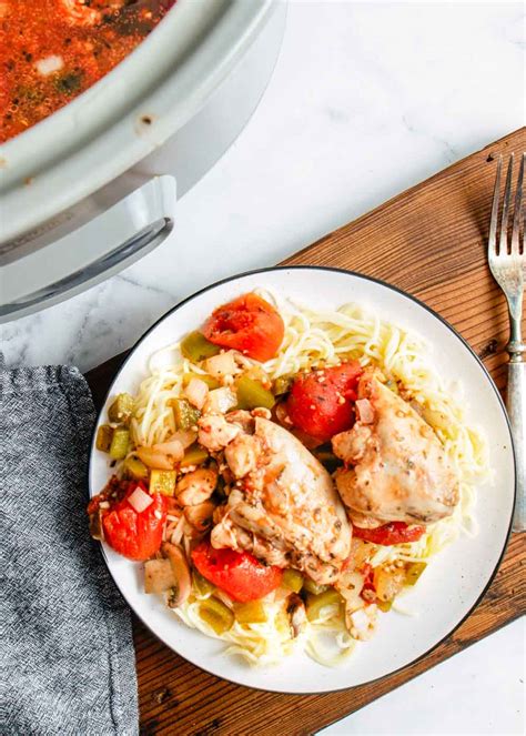 crockpot-italian-chicken-easy-recipes-by-itsyummicom image