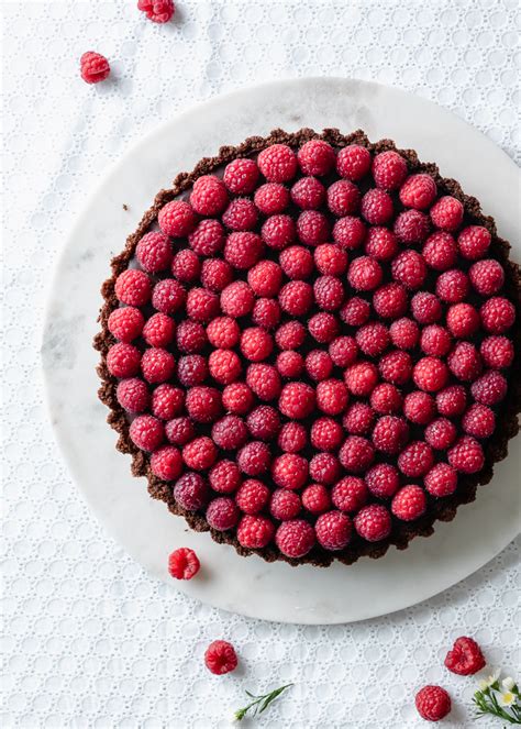 raspberry-chocolate-ganache-tart-fork-knife-swoon image
