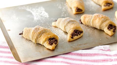 chocolate-filled-crescents-recipe-pillsburycom image