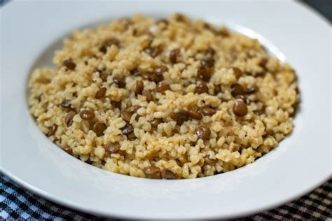 turkish-bulgur-pilaf-with-lentils-cooking-gorgeous image