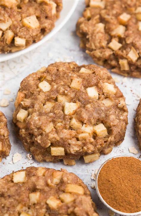 healthy-apple-pie-oatmeal-breakfast-cookies image