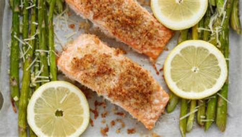 parmesan-crusted-salmon-directions-calories image