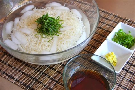 somen-cold-noodle-recipe-japanese-cooking-101 image