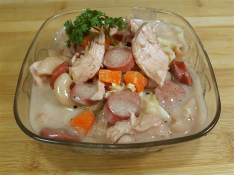 sopas-recipe-creamy-chicken-macaroni-soup image