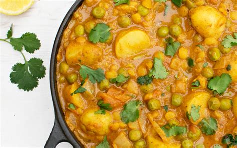 new-potato-and-pea-curry-with-yellow-split-peas image