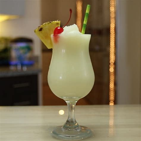 classic-pia-colada-tipsy-bartender image