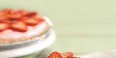 no-bake-cool-whip-strawberry-pie-delish image