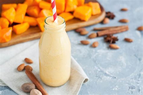 how-to-make-a-pumpkin-spice-protein-shake-at-home image