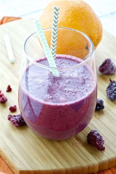 berry-ginger-and-orange-smoothie-fashionable-foods image