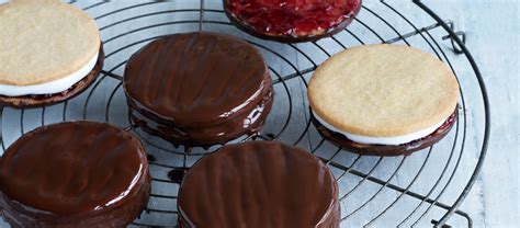 paul-hollywoods-wagon-wheels-biscuits-the-great image