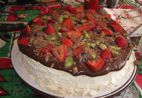 chocolate-mousse-pavlova-real-recipes-from-mums image