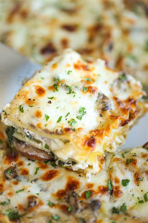 creamy-spinach-and-mushroom-lasagna image