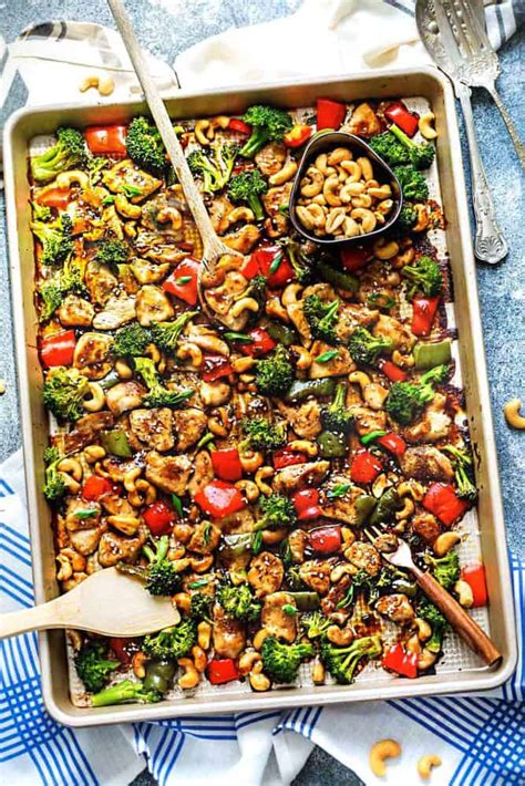 quick-and-easy-sheet-pan-cashew-chicken-the image