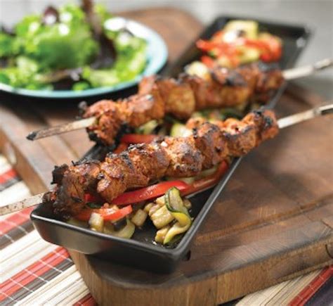 lamb-kebabs-with-couscous-veg-official-weber image