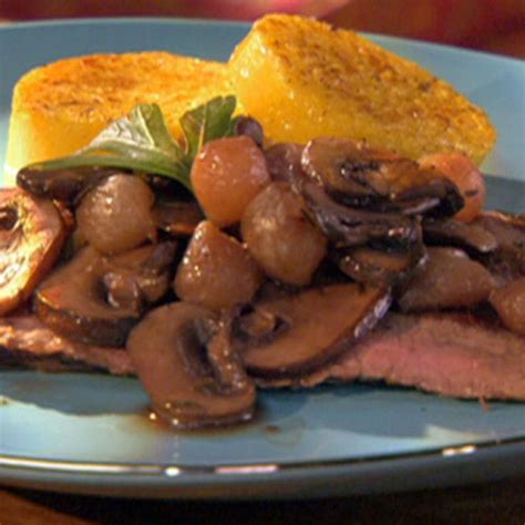 flank-steak-with-merlot-mushrooms-and-pearl-onions image