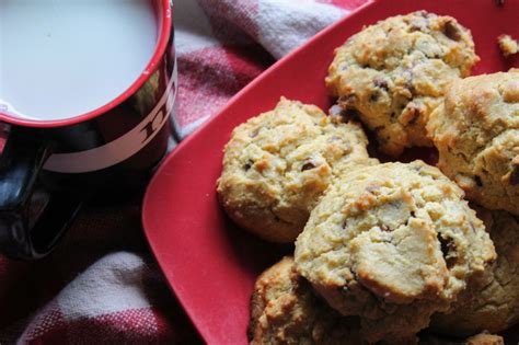 rohndas-easy-chocolate-chip-cookies-thms-low image