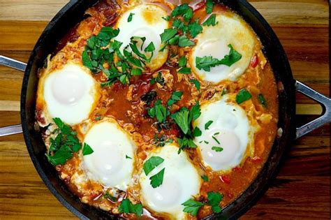 shakshuka-with-spinach-sips-nibbles-bites image