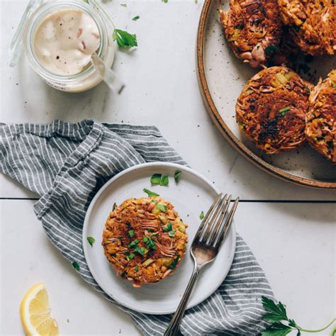 easy-vegan-crab-cakes-gf-minimalist-baker image