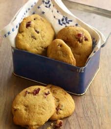 recipe-pumpkin-cranberry-cookies-style-at-home image