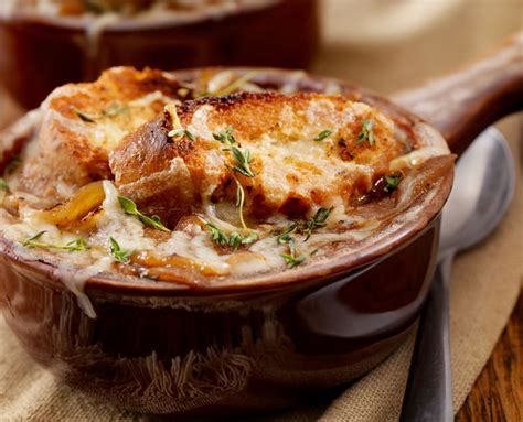 caramelized-french-onion-soup-slow-cooker image