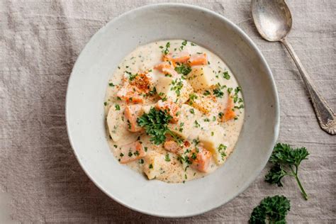delicious-and-easy-creamy-parsley-potato-recipe-tia image