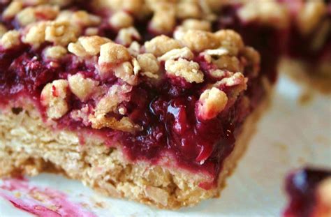 delicious-raspberry-oatmeal-cookie-bars-recipes-a image
