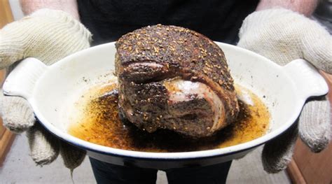 kavey-eats-zaatar-sumac-crusted-roast-leg-of-lamb image