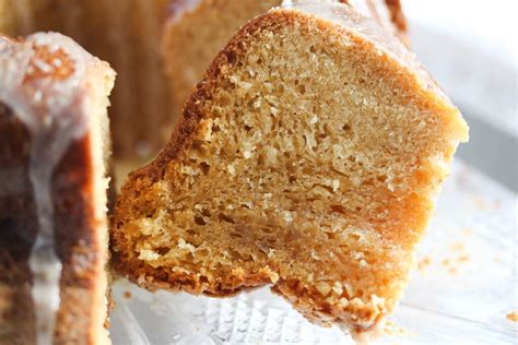 baileys-irish-cream-cake-boozy-bundt-cake image