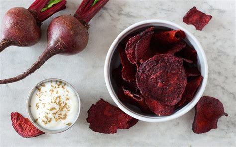 how-to-make-crispy-crunchy-and-nutritious-beet-chips image