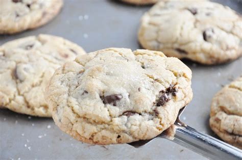 the-new-york-times-chocolate-chip-cookies-honey image