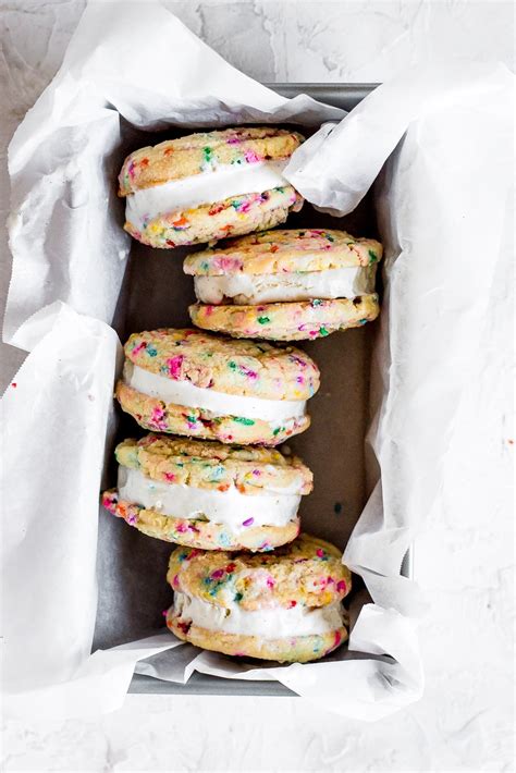 sugar-cookie-ice-cream-sandwich-a-cookie-named-desire image