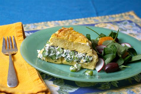 souffle-omelet-filled-with-broccoli-and-goat-cheese image