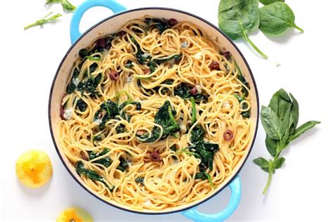 lemon-gorgonzola-spinach-spaghetti-happy image