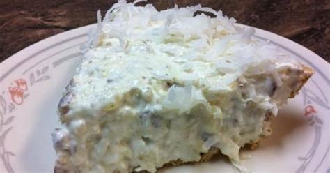 10-best-pineapple-cream-cheese-cool-whip-pie image