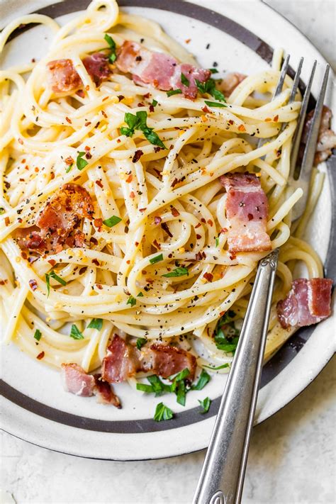 garlic-bacon-pasta-the-almond-eater image