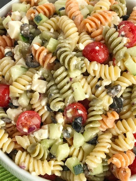 easy-italian-pasta-salad image