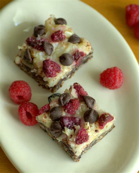 chocolate-raspberry-magic-bars-baking-bites image