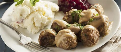 kttbullar-traditional-meatballs-from-sweden-tasteatlas image