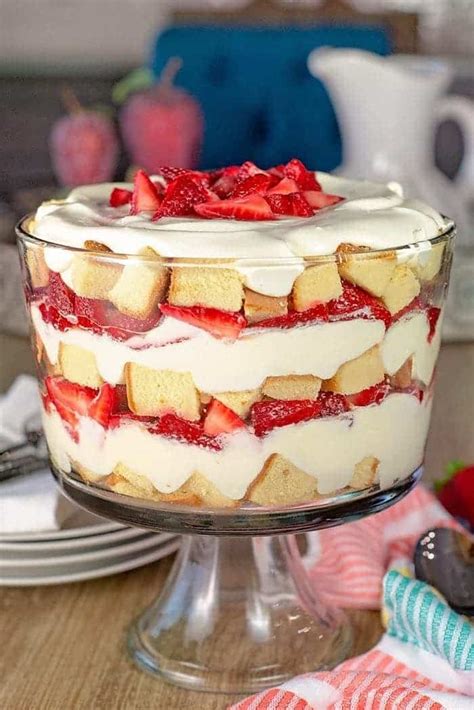 easy-strawberry-trifle-with-pound-cake-scattered image