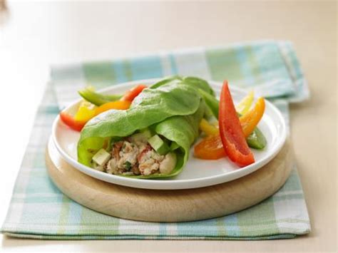 avocado-and-bean-lettuce-wraps-canadas-food-guide image